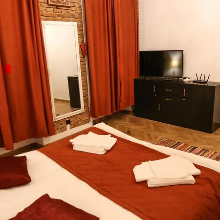 Apartamentul 16 Brașov